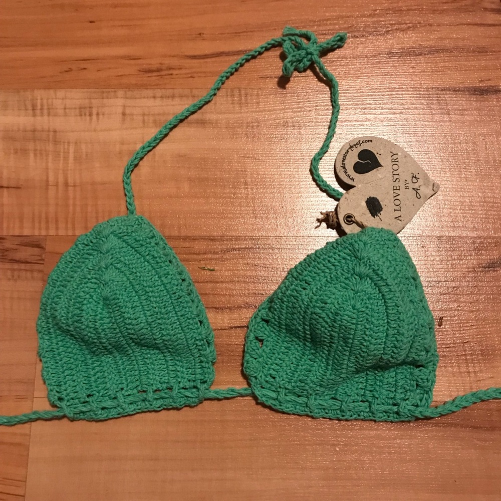 A love story by A.F. Crochet top one size
